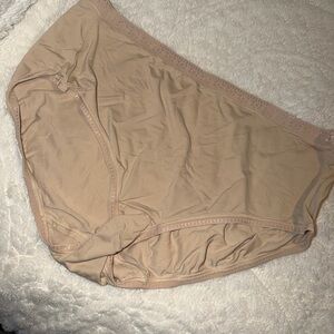 Size 9/2XL Vanity Fair Beige/Nude Panties. MUST BE BUNDLED